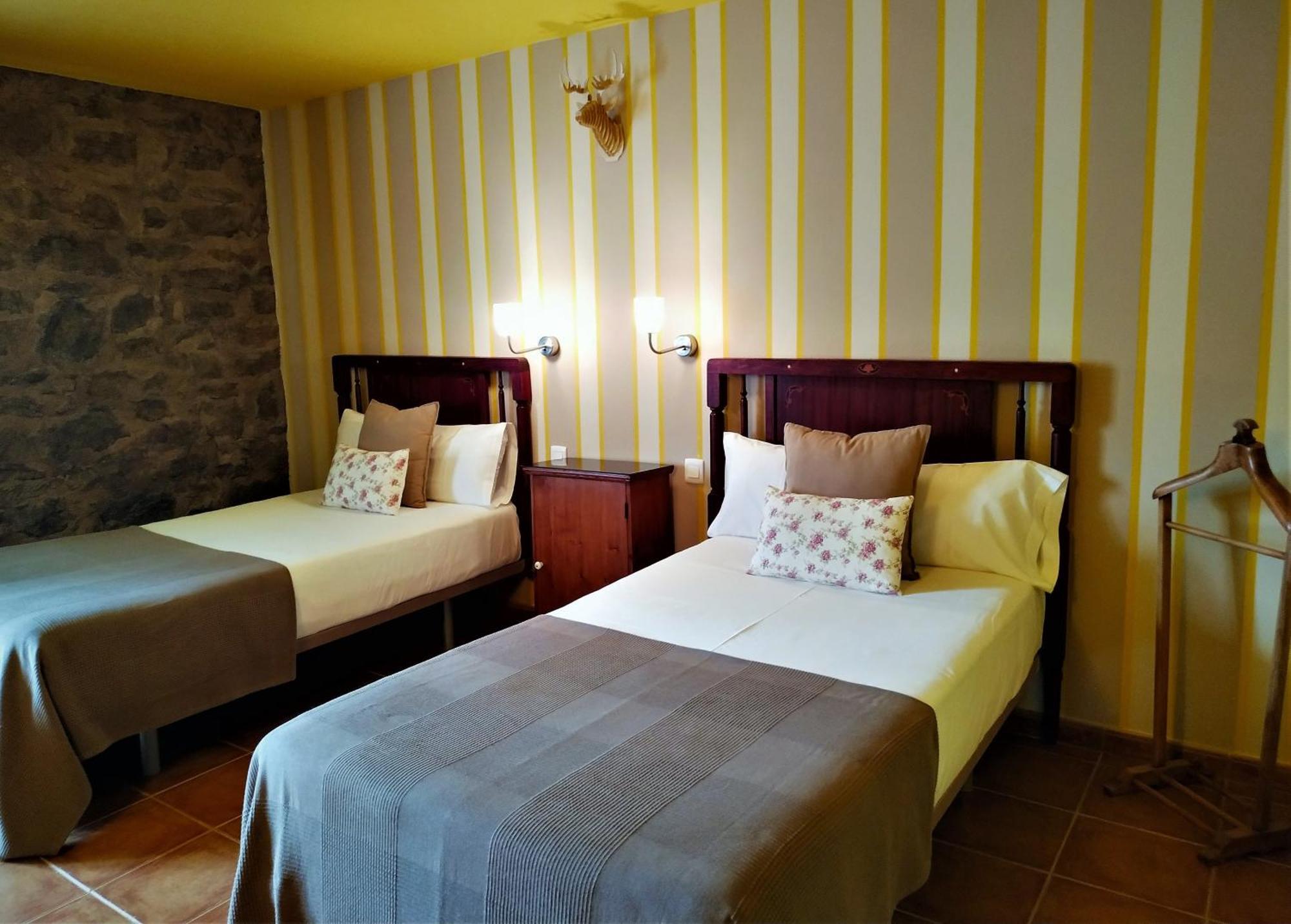 Hotel Rural Curia El Castellar Buitenkant foto